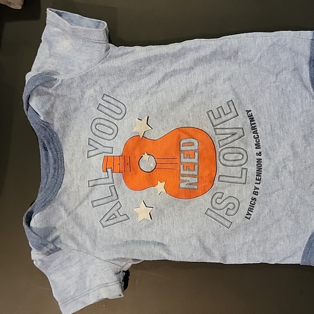 Beatles, all you need is love Onesie